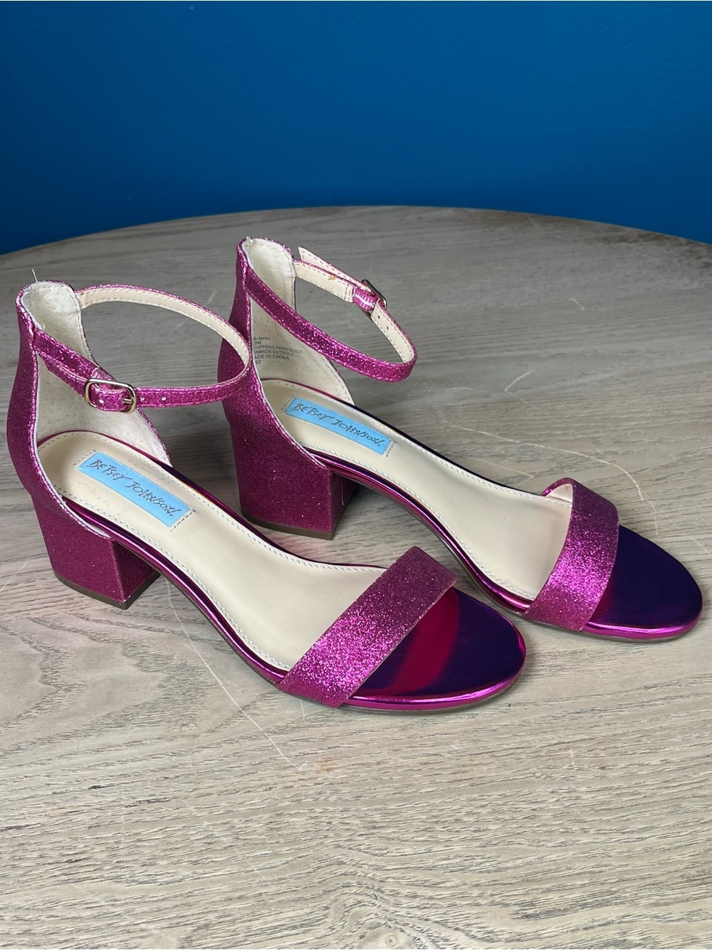 Betsey Johnson Miri Ankle Strap Sparkle Block Heel Sandals Glitter Pink Size 6.5